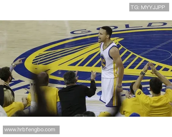 足球巨星热议库里影响力展现跨界体育精神与传奇魅力 足球巨星热议库里影响力展现跨界体育精神与传奇魅力